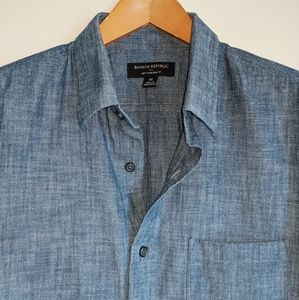 Banana Republic Blue Chambray Button-Down Shirt